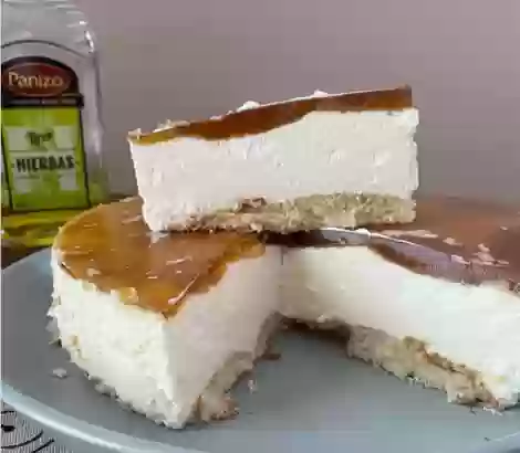 Tarta Mousse de Licor de Hierbas Panizo