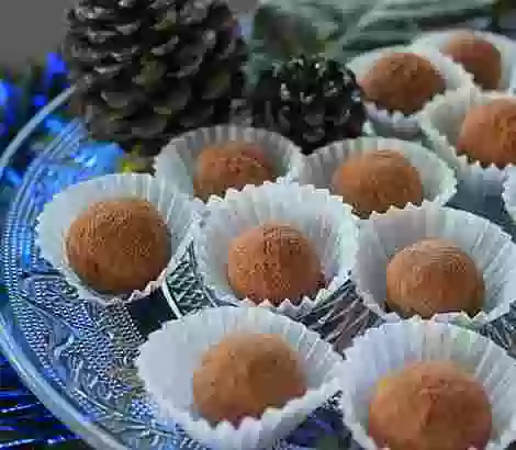 Trufas de chocolate con leche, queso Mascarpone y Crema de Orujo Panizo