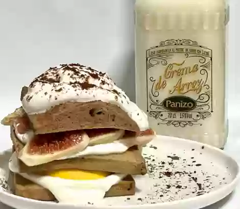 Milhojas abizcochado con Crema de Arroz Panizo