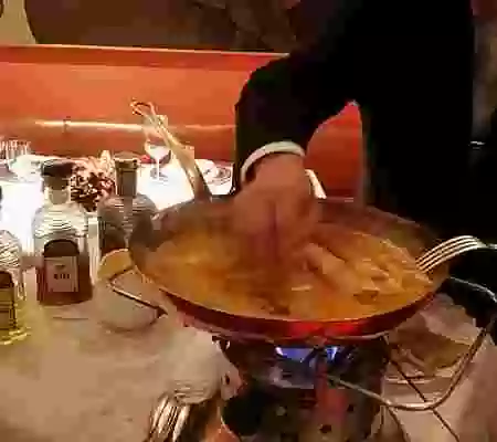 Salsa para crepes bañados con orujo y zumo de naranja