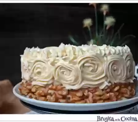 Tarta de café, nueces y Crema de Orujo Panizo